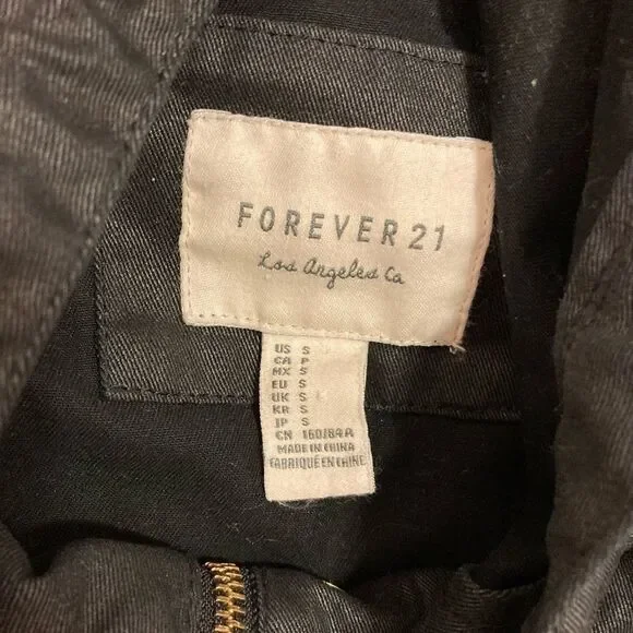 Forever 21 Black Cinch Waist City Zipper Jacket W Hood & Gold Accents S - Picture 3 of 12